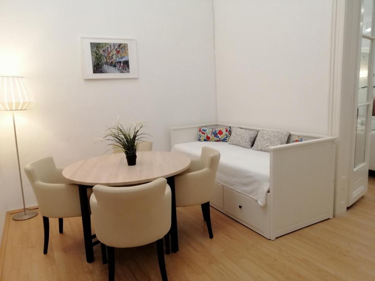 Filinhome Zmaj Jovina Suite Нови-Сад Экстерьер фото