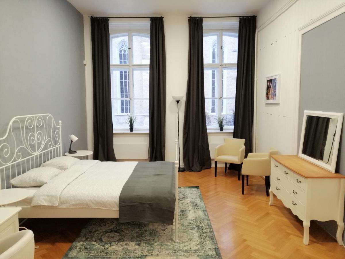 Filinhome Zmaj Jovina Suite Нови-Сад Экстерьер фото